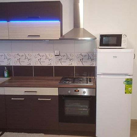 Smaragd Apartman Pecs Exterior photo